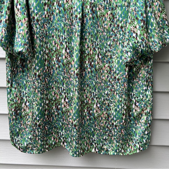 EE:Some Green Watercolor Blouse Short Bell Sleeve Ruffle Neck Women’s Small - Picture 10 of 15